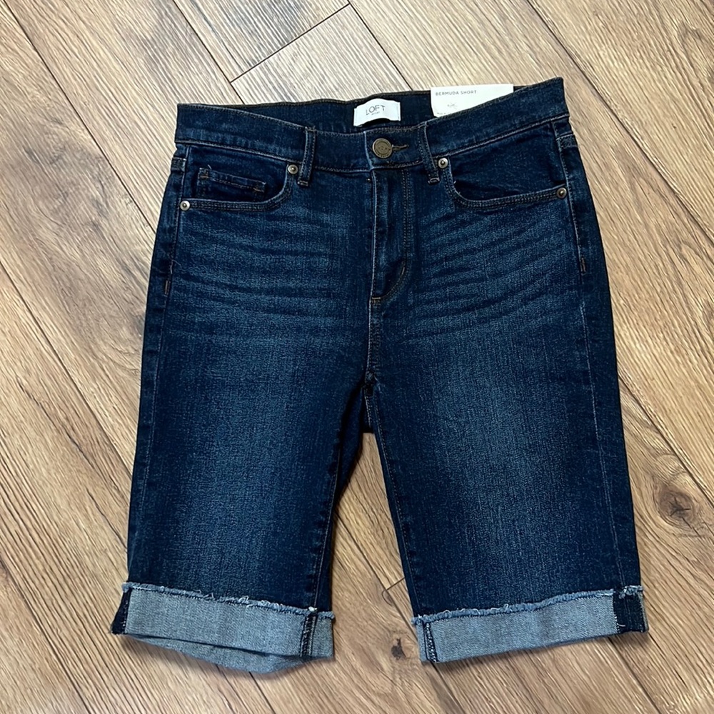 #749 LOFT Jean Bermuda Shorts Size 0